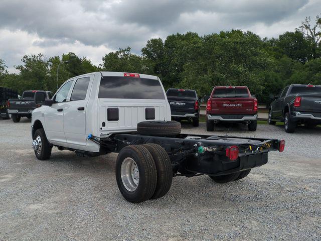 2025 RAM Ram 3500 Chassis Cab RAM 3500 TRADESMAN CREW CAB CHASSIS 4X4 60 CA