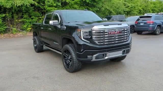 2024 GMC Sierra 1500 4WD Crew Cab Short Box Denali