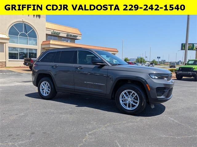 2025 Jeep Grand Cherokee GRAND CHEROKEE LAREDO X 4X2
