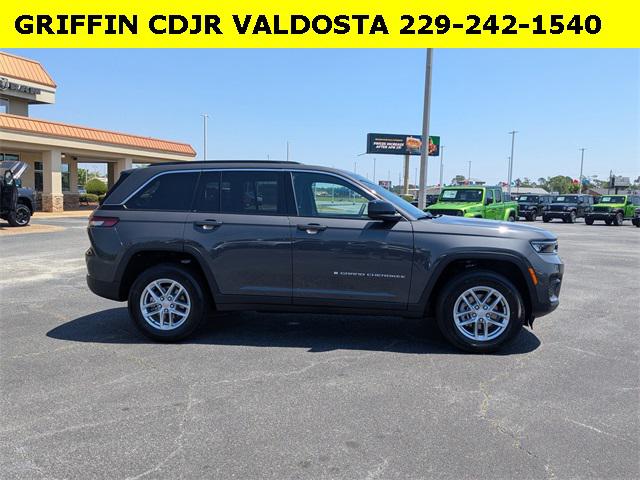 2025 Jeep Grand Cherokee GRAND CHEROKEE LAREDO X 4X2
