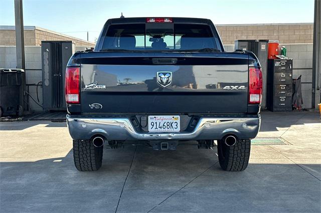 2017 RAM 1500 Big Horn Crew Cab 4x4 57 Box