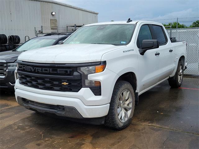 2022 Chevrolet Silverado 1500 4WD Crew Cab Short Bed Custom