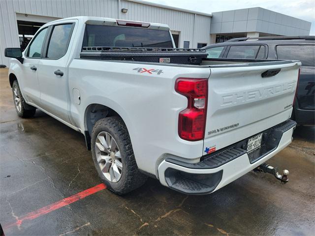 2022 Chevrolet Silverado 1500 4WD Crew Cab Short Bed Custom