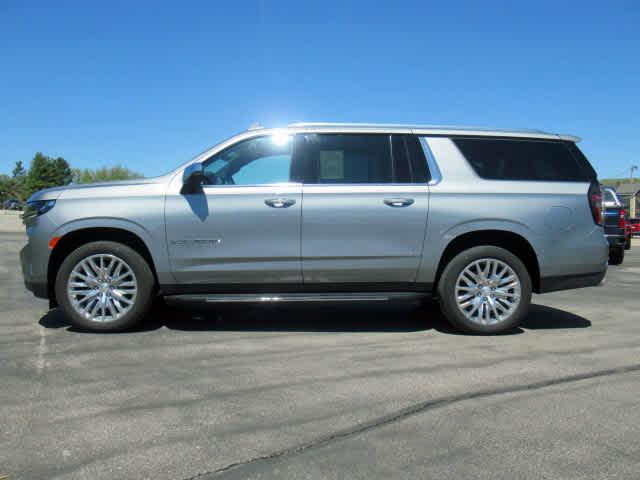 2024 Chevrolet Suburban 4WD Premier