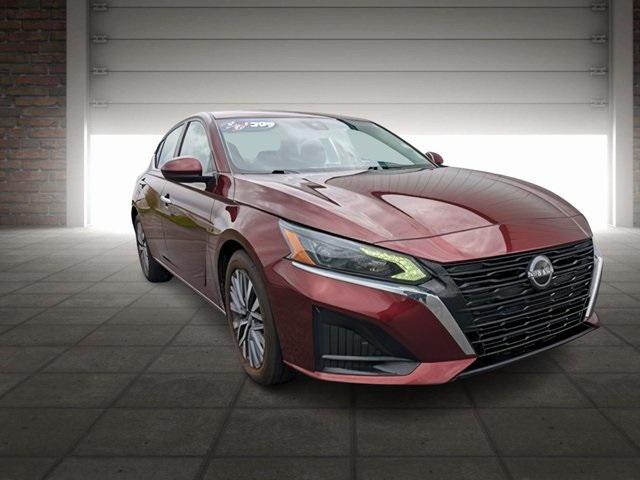 2023 Nissan Altima SV FWD