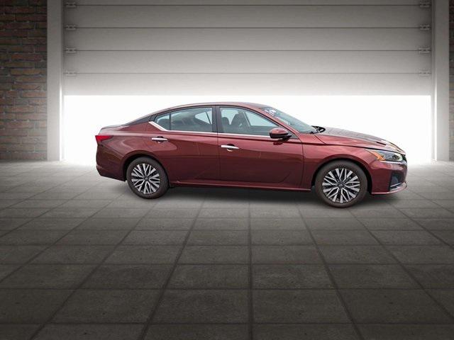 2023 Nissan Altima SV FWD