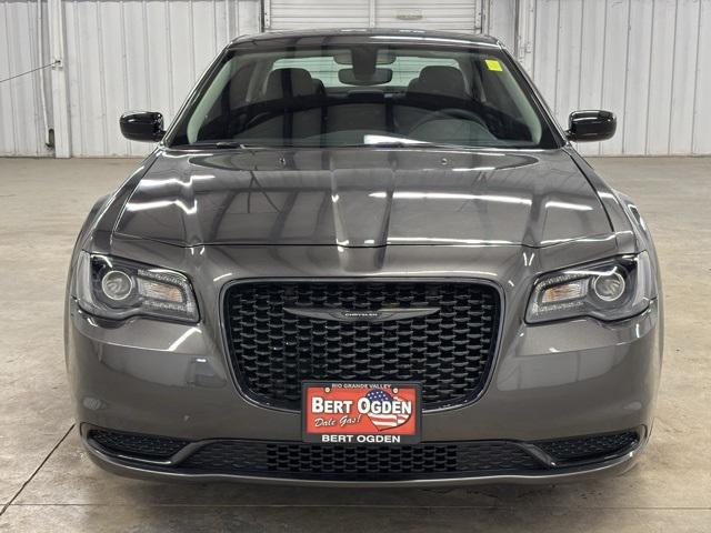 2023 Chrysler 300 Touring