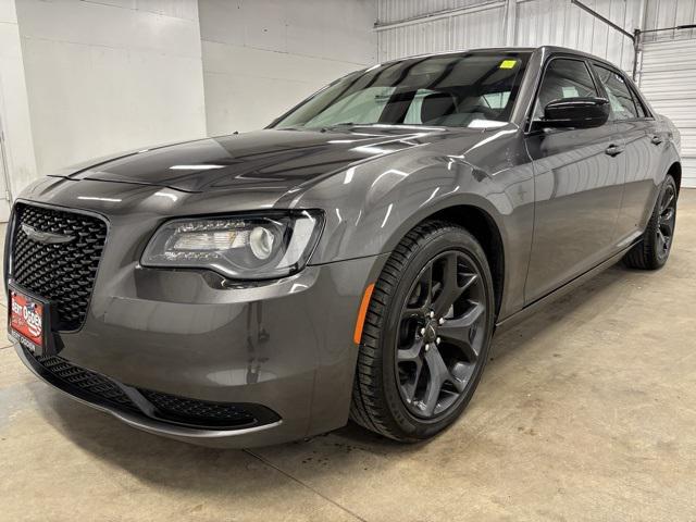 2023 Chrysler 300 Touring