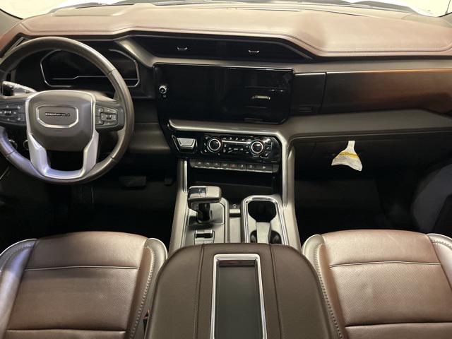 2022 GMC Sierra 1500 4WD Crew Cab Short Box Denali