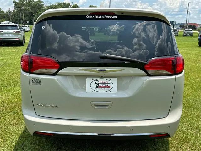2020 Chrysler Pacifica Touring