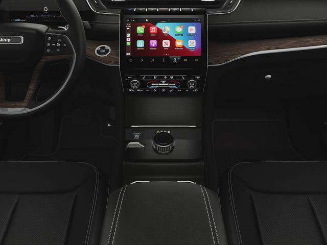 2025 Jeep Grand Cherokee Unknown