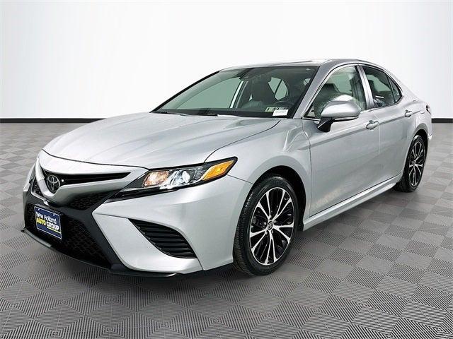 2020 Toyota Camry SE AWD