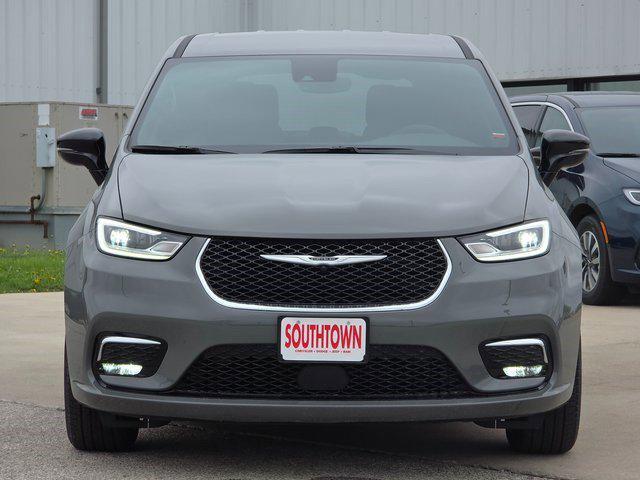 2025 Chrysler Pacifica PACIFICA SELECT AWD