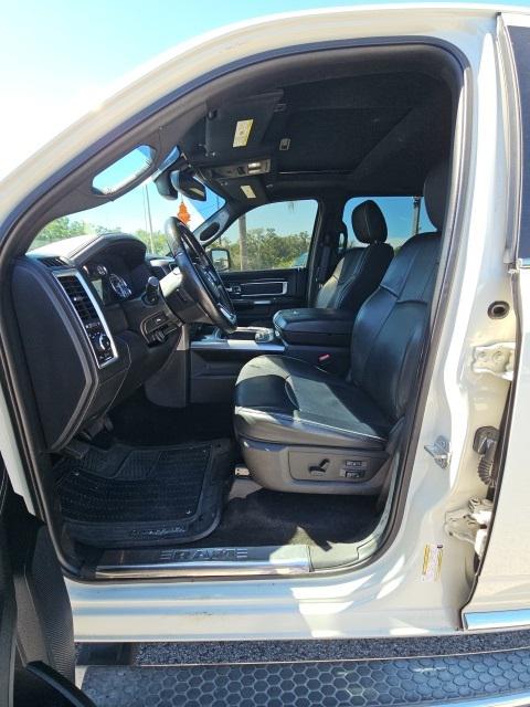 2017 RAM 1500 Limited Crew Cab 4x4 57 Box