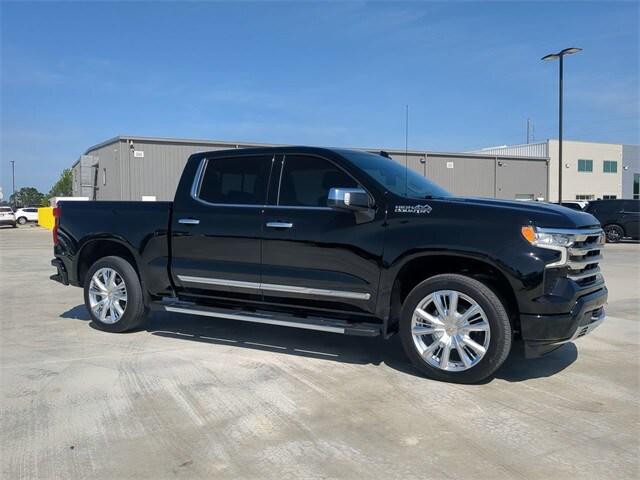 2023 Chevrolet Silverado 1500 4WD Crew Cab Short Bed High Country