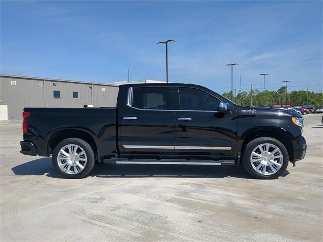 2023 Chevrolet Silverado 1500 4WD Crew Cab Short Bed High Country