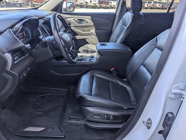 2022 Chevrolet Traverse FWD LT Cloth