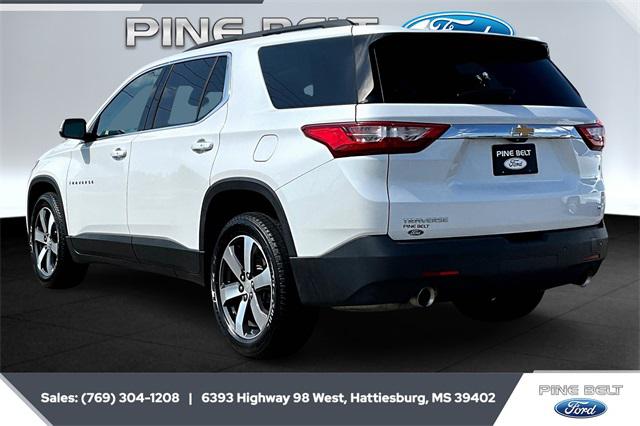 2021 Chevrolet Traverse FWD LT Leather