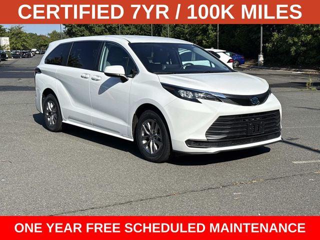 2024 Toyota Sienna LE