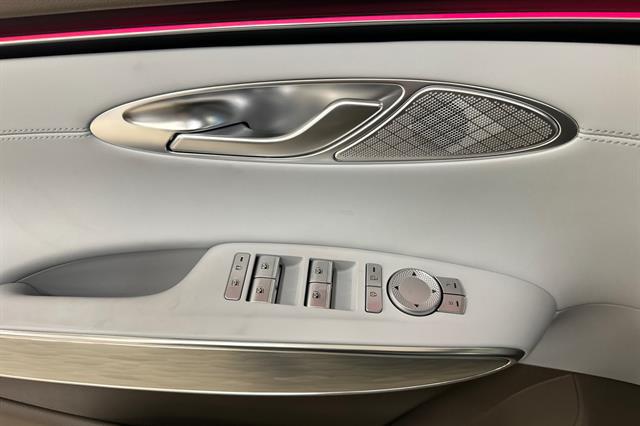 2026 Genesis GV70 Standard