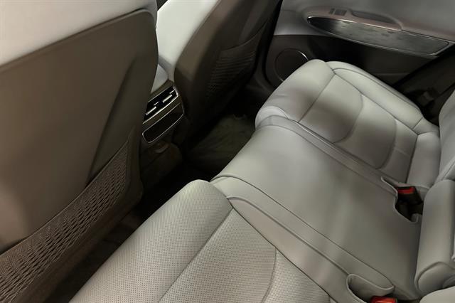 2026 Genesis GV70 Standard