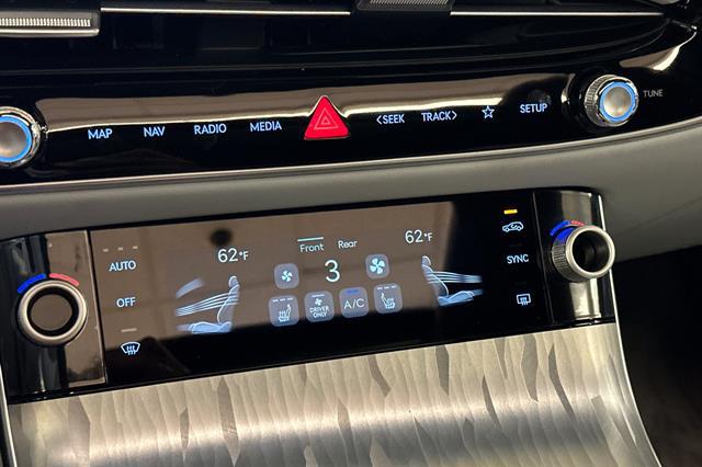 2026 Genesis GV70 Standard
