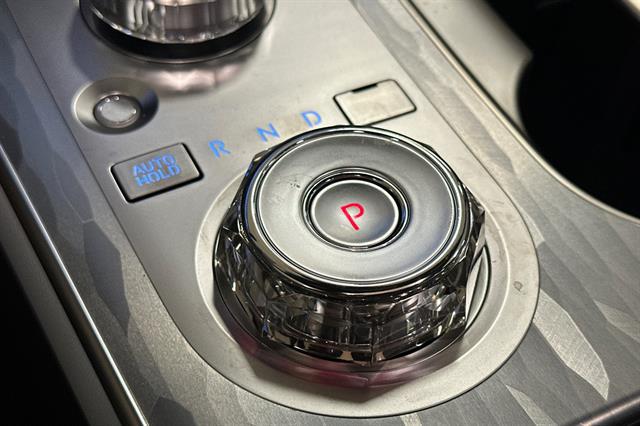2026 Genesis GV70 Standard