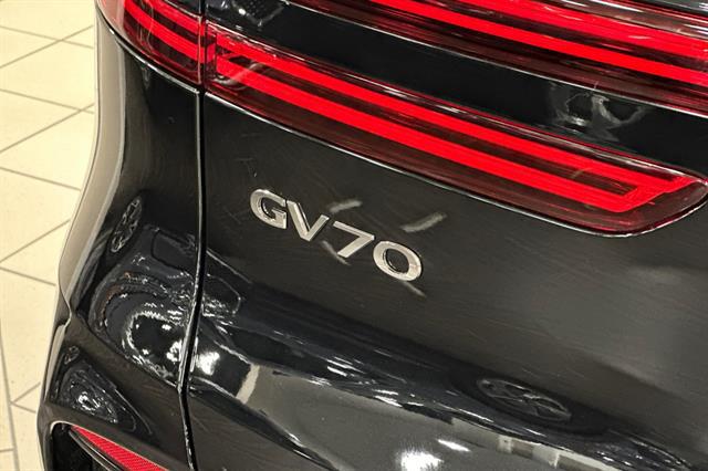 2026 Genesis GV70 Standard
