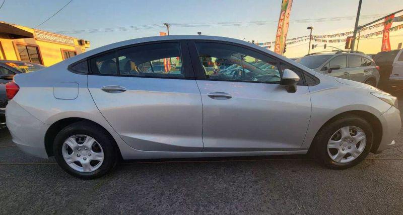2017 Chevrolet Cruze LS Auto