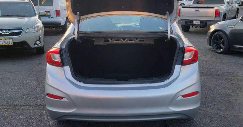 2017 Chevrolet Cruze LS Auto