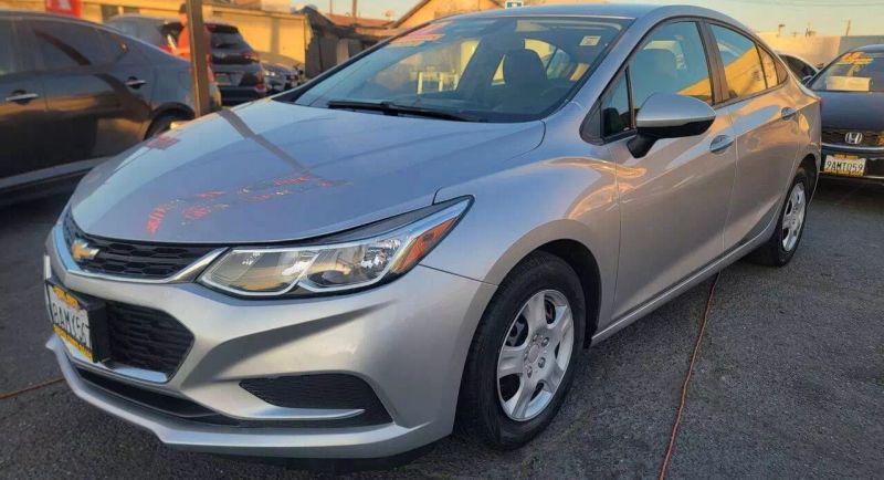 2017 Chevrolet Cruze LS Auto