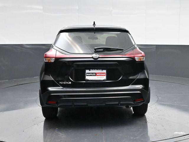 2025 Nissan Kicks S