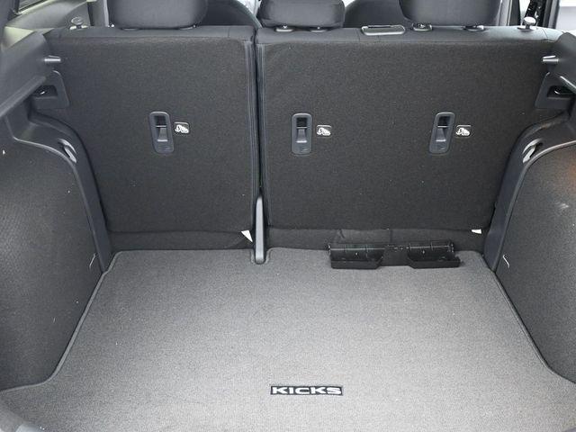 2025 Nissan Kicks S