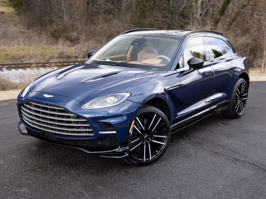 2025 Aston Martin DBX AM8 DBX707 photo 4