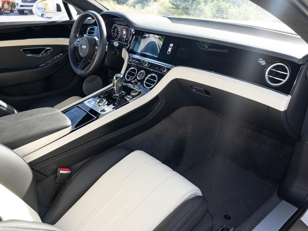 2021 Bentley Continental GT V8 photo 4