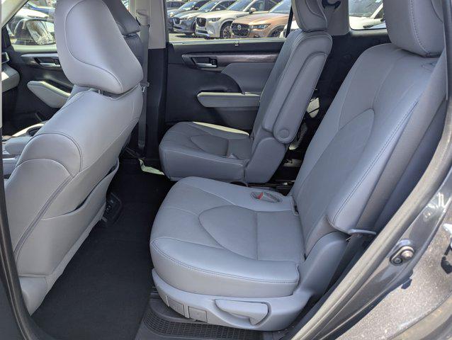 Used 2021 Toyota Highlander For Sale in Tucson, AZ