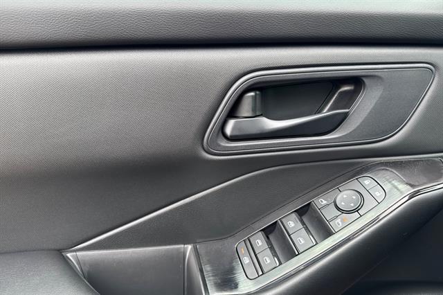 2025 Nissan Rogue S FWD