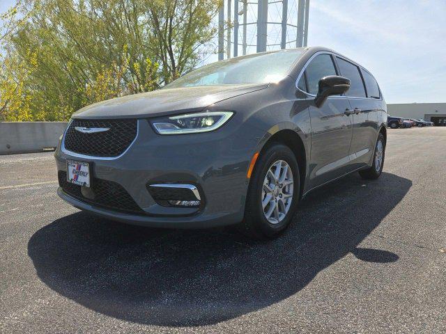 2025 Chrysler Pacifica PACIFICA SELECT