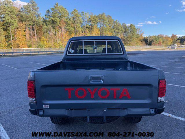 1991 Toyota Hilux Diesel 4X4 Crew Cab
