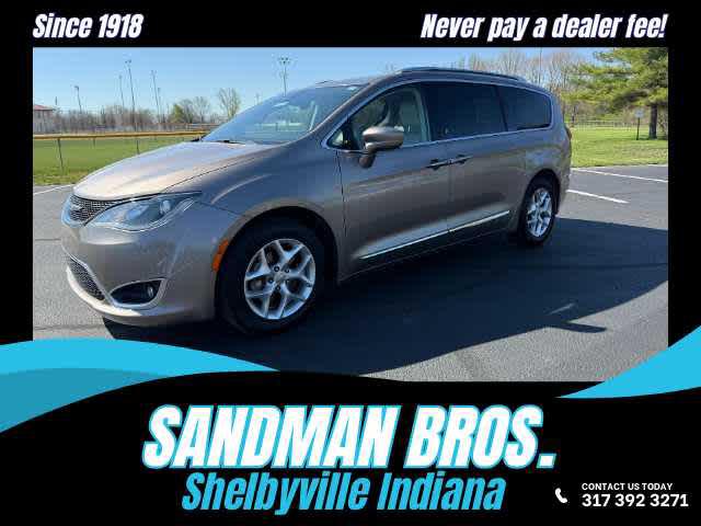 2017 Chrysler Pacifica Touring-L Plus