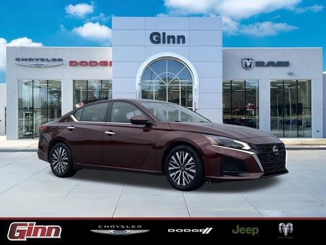 2023 Nissan Altima SV FWD
