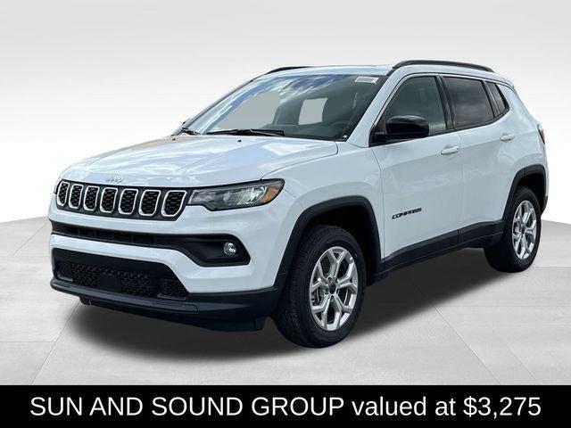 2025 Jeep Compass COMPASS LATITUDE 4X4