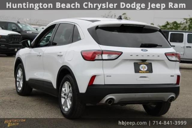 2022 Ford Escape SE Hybrid