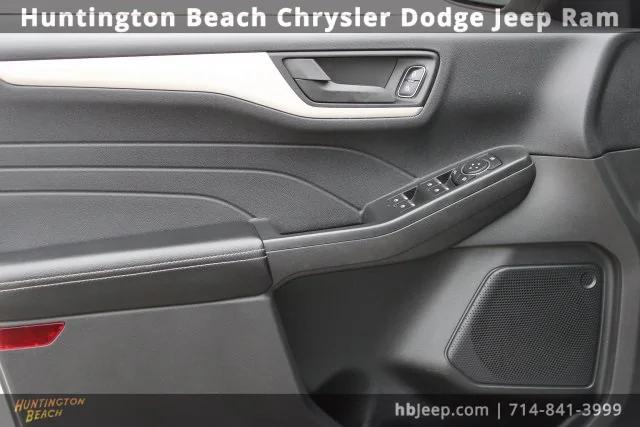 2022 Ford Escape SE Hybrid
