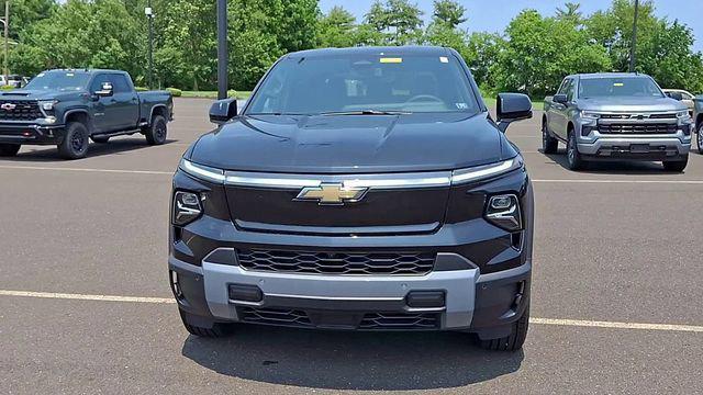 2025 Chevrolet Silverado EV LT