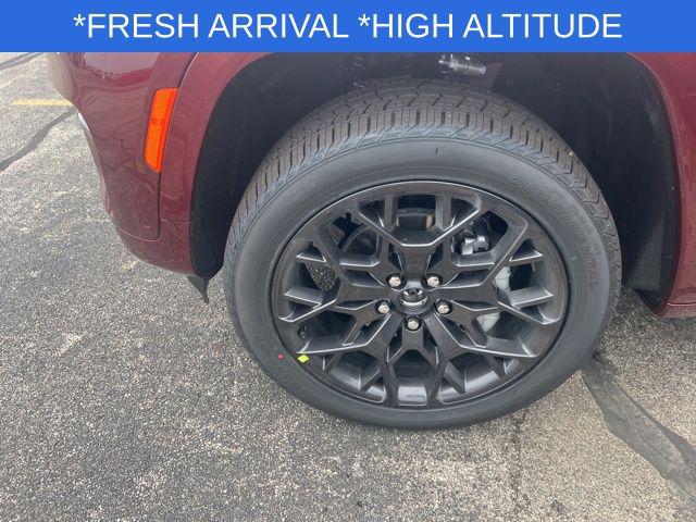 2025 Jeep Grand Cherokee GRAND CHEROKEE SUMMIT 4X4