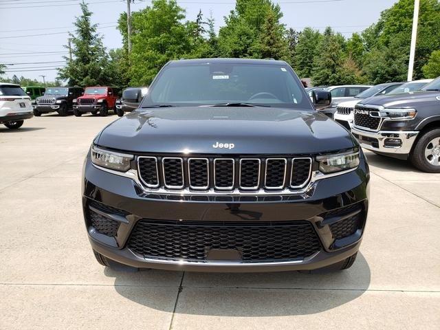 2025 Jeep Grand Cherokee GRAND CHEROKEE LAREDO X 4X4
