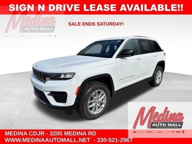 2025 Jeep Grand Cherokee GRAND CHEROKEE LAREDO X 4X4