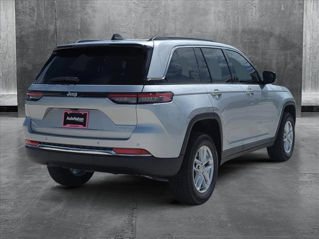 2025 Jeep Grand Cherokee GRAND CHEROKEE LAREDO X 4X2
