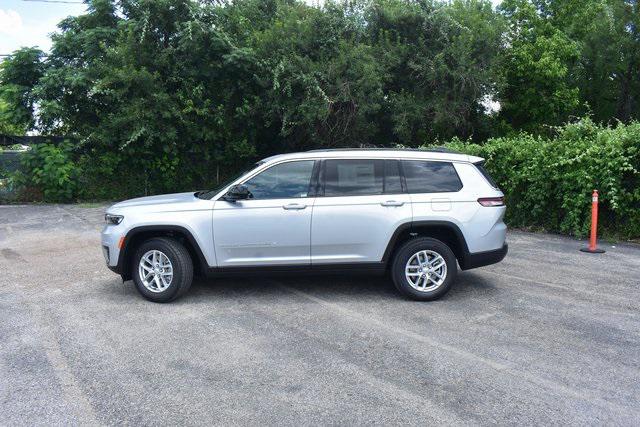 2025 Jeep Grand Cherokee GRAND CHEROKEE L LAREDO X 4X2